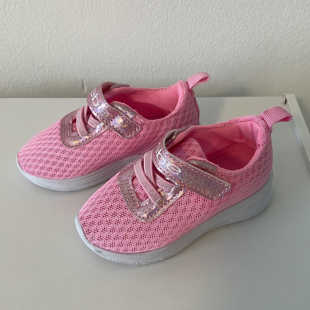 Bebe Toddler Baby Girl Pink Iridescent Sneakers 6